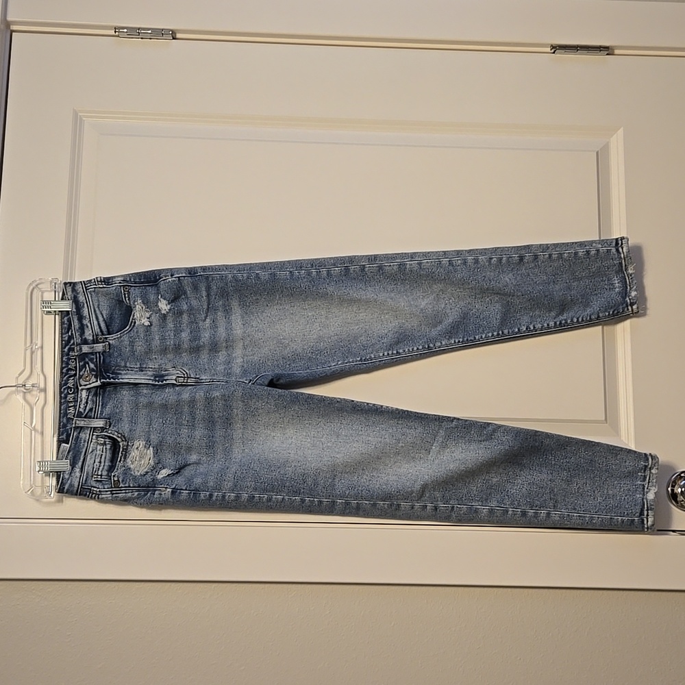 LIKE NEW American Eagle Outfitters Blue Classic Denim Jeans